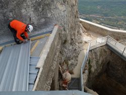 Ne pas être sujet au vertige...