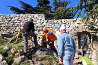 Jeudi 20 et jeudi 13 avril 2017  visite du maire de Vauvenargues et petits travaux