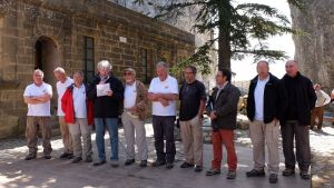 De gauche à droite : Alain Goudal, Jean-Paul Evrard, Yves Richard, Francis Moze, Marc Roussel, Marc Dufleid, Laurent Fuxet, Philippe Charrin Maire de Vauvenargues, Jean-Jacques Bernard-Bret, Jean-Bernard de Gasquet.