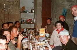 1967, dans le monastère reconsrtuit, Marc (au centre) avec à sa gauche, Charlotte Frilet et Henri Imoucha  