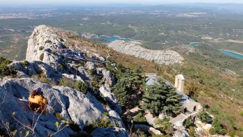 Audrey sur les rochers