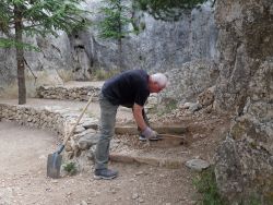 Alian Hubert achève les marches