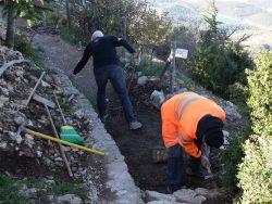 Novembre 2016, Alain Hubert et Jean-Jacques Bernard-Bret nettoient la zone