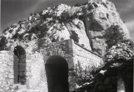 La reconstruction partielle du cloître en 1972