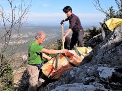 Sauveur et Isabelle Davenière vident les big bags