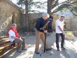 Mise en place du mobilier, Bernard, Francis et Philippe 