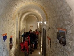 Yves au fond du cloître