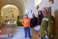 Jeudi 30 janvier 2015 : la montée du meuble de la chapelle