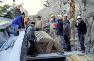 Jeudi 8 décembre et jours précédents : Travaux au Prieuré et chants de Noël