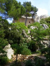 Accès ouest de la chapelle