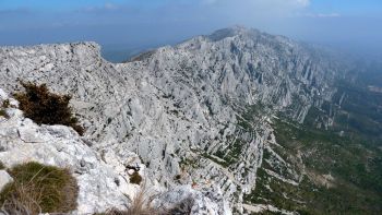 A partir du Baou des Vespres, vue sur la partie orientale de Sainte-Victoire