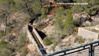 Emplacement de la meule à mortier de chaux découverte récemment