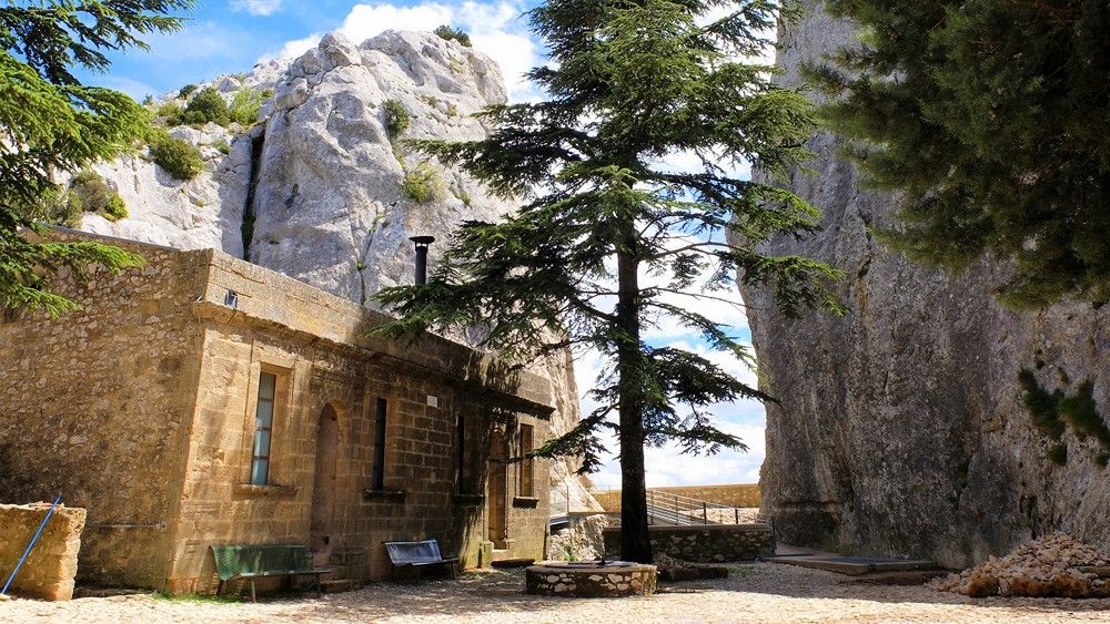 Le refuge, ancien bâtiment de vie des moines