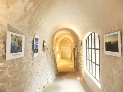 Exposition dans le cloître : Sainte-Victoire insolite