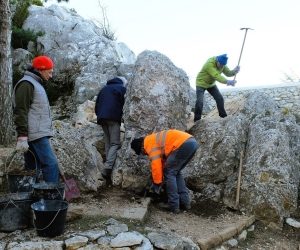 2022-01-06-menhir-degmnt-44-copier