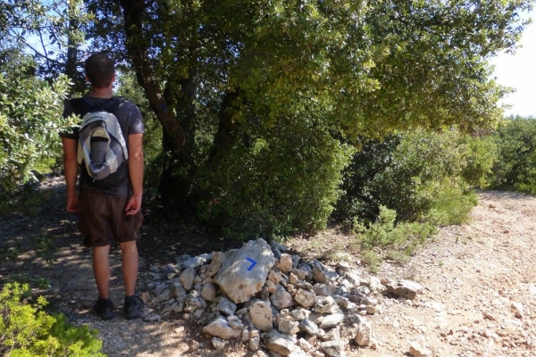 zoom_descente-du-pic-des-mouches-vers-le-puits-d-auzon_ia12
