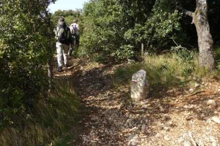 zoom_gr9-puyloubier-pic-des-mouches-1_ia12