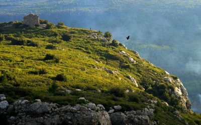 zoom_la-montagne-zoom-l-oppidum-d-untinos_im5