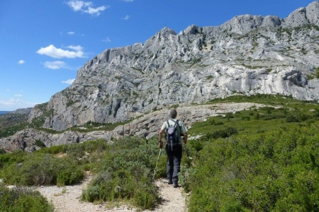 zoom_le-sentier-de-l-oppidum-en-montee-1_ib11