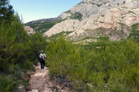 zoom_le-sentier-du-trou-en-descente-1_ia7