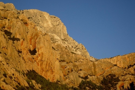 zoom_le-sentier-du-trou-en-descente-1_ib8