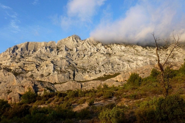 zoom_le-sentier-du-trou-en-descente_ia17