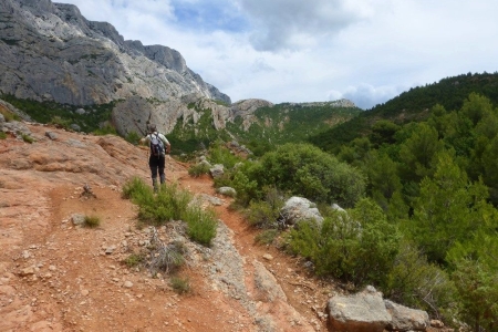zoom_le-sentier-du-trou-en-montee_ia9