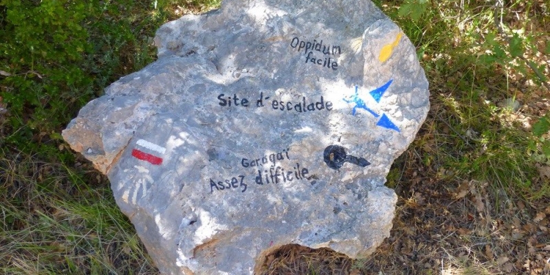 zoom_sentier-jaune-oppidum-descente_ia14