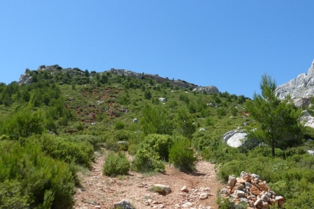 zoom_sentier-jaune-oppidum-descente_ib13